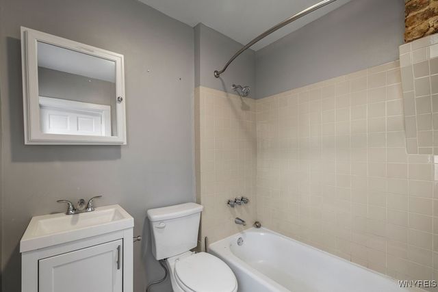 637 West Avenue, Buffalo, NY 14213