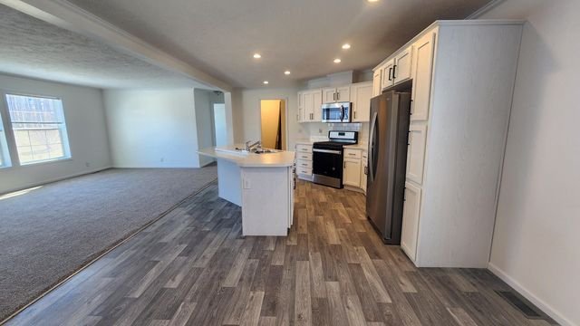 884 Ottawa Court 7, Charlotte, MI 48813