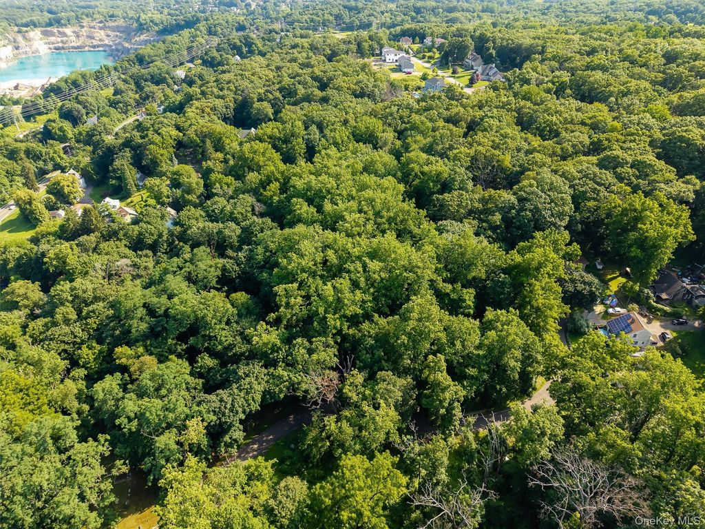 81 Rosetown Road, Stony Point, NY 10980 — photo 2