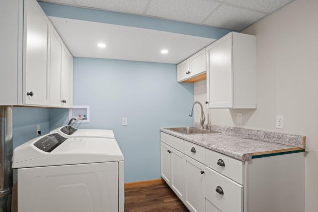 1701 W 138th Street, Burnsville, MN 55337