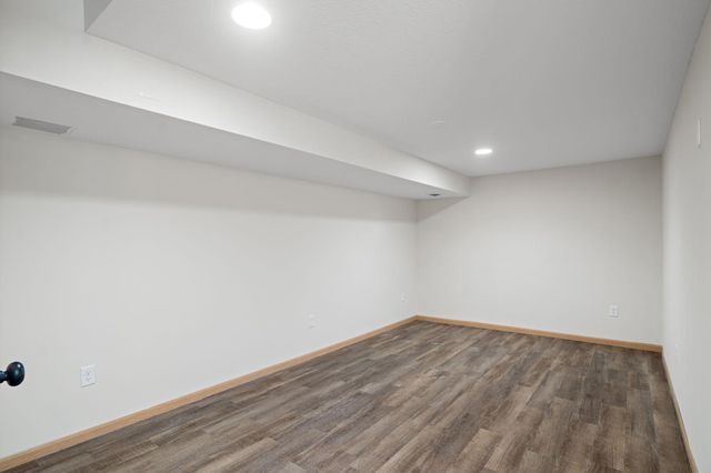 1701 W 138th Street, Burnsville, MN 55337