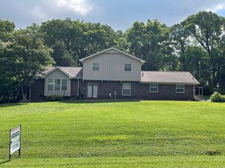 1002 Sunny Hill Rd, Brentwood, TN 37027