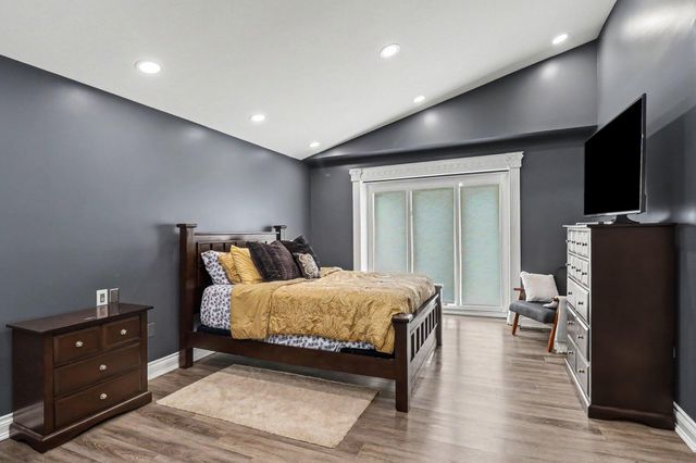 5655 Hillcrest Circle E, West Bloomfield Twp, MI 48322