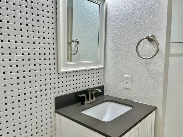 2808 Grants Lake Boulevard 506, Sugar Land, TX 77479