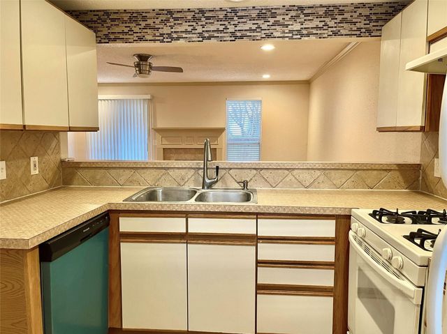 2808 Grants Lake Boulevard 506, Sugar Land, TX 77479