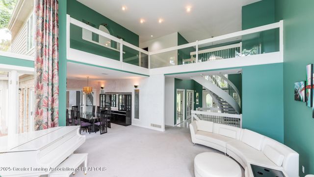 10082 Oak Island Drive, Laingsburg, MI 48848