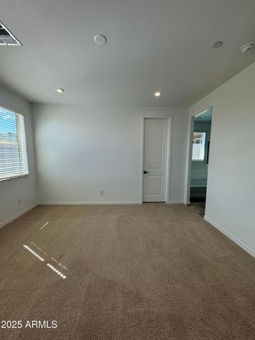 13327 W EAGLE FEATHER Road, Peoria, AZ 85383