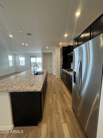 13327 W EAGLE FEATHER Road, Peoria, AZ 85383