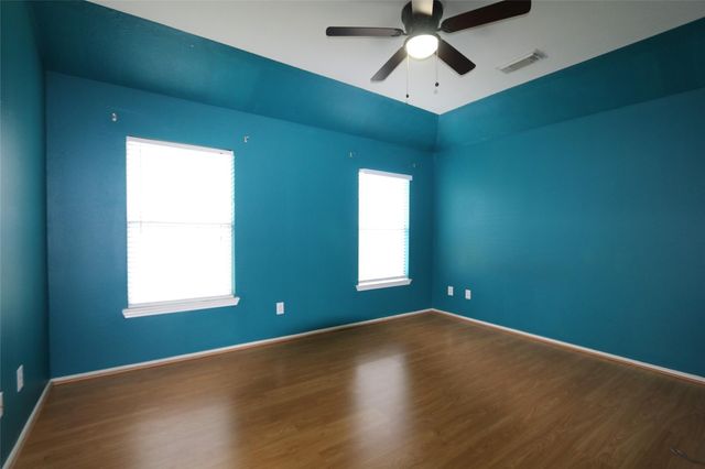 5914 Ridgebriar Lane, Houston, TX 77085