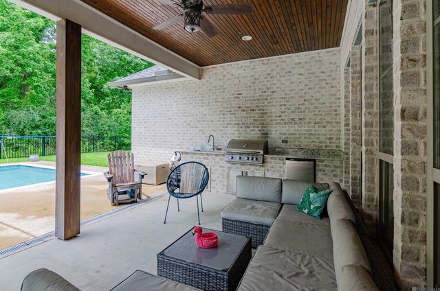 36501 Royal Oak Dr, Prairieville, LA 70769