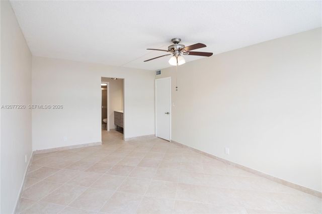16740 NE 9th Avenue 604, North Miami Beach, FL 33162