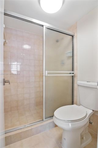 16740 NE 9th Avenue 604, North Miami Beach, FL 33162