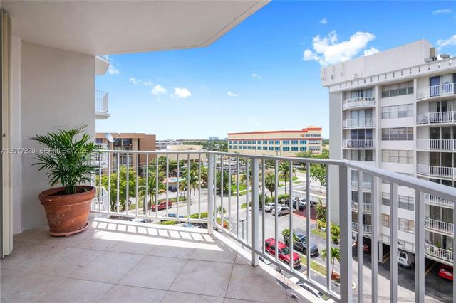 16740 NE 9th Avenue 604, North Miami Beach, FL 33162