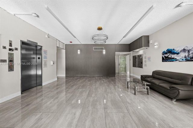 16740 NE 9th Avenue 604, North Miami Beach, FL 33162
