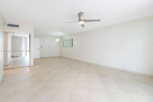16740 NE 9th Avenue 604, North Miami Beach, FL 33162