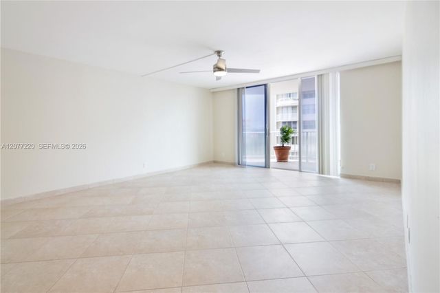 16740 NE 9th Avenue 604, North Miami Beach, FL 33162