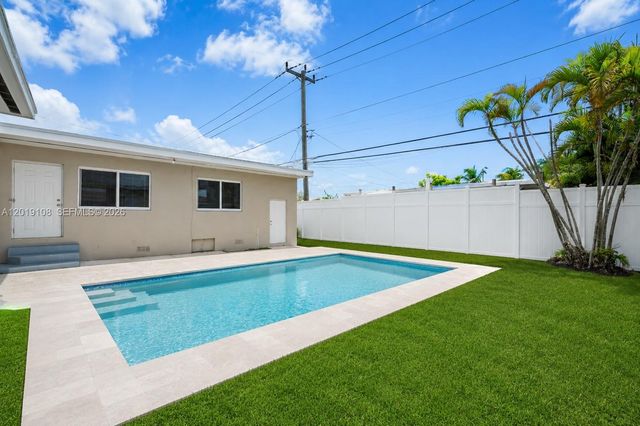5181 SW 5th St, Miami, FL 33134
