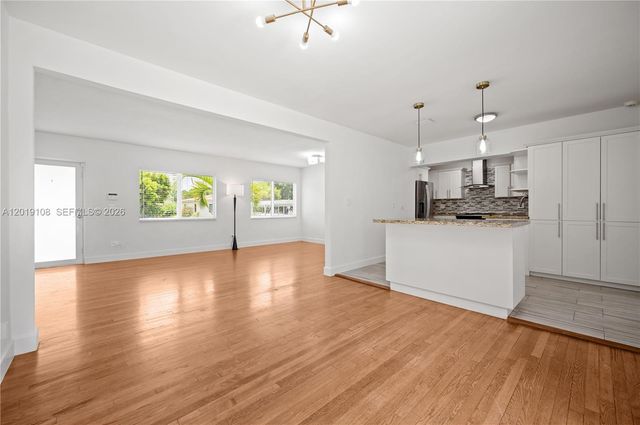 5181 SW 5th St, Miami, FL 33134