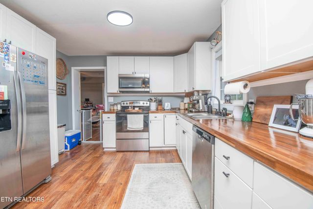 102 Hickory Lane, Sweetwater, TN 37874