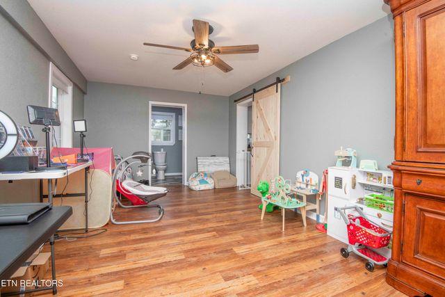 102 Hickory Lane, Sweetwater, TN 37874