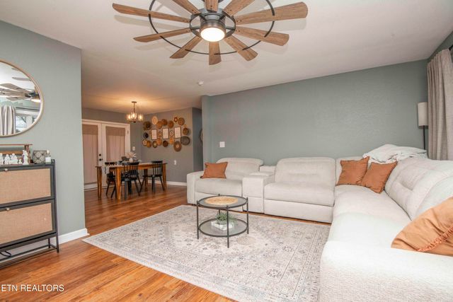 102 Hickory Lane, Sweetwater, TN 37874