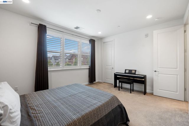 3832 Camino Loop, Dublin, CA 94568