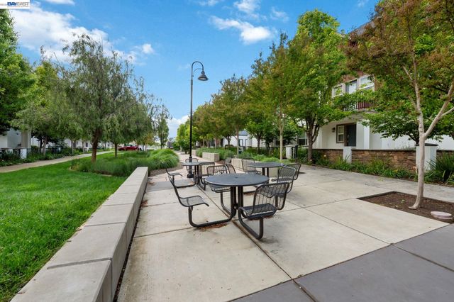 3832 Camino Loop, Dublin, CA 94568