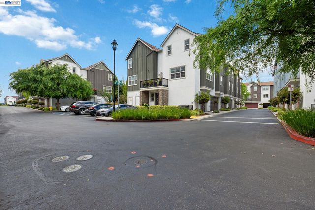 3832 Camino Loop, Dublin, CA 94568