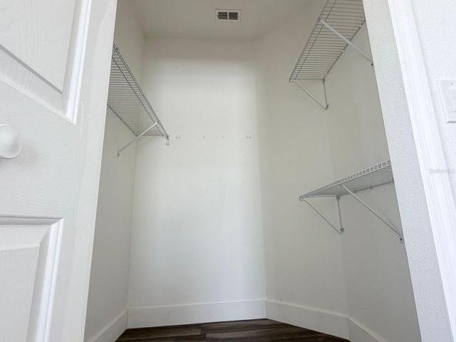 906 BERWICK DRIVE, Davenport, FL 33897