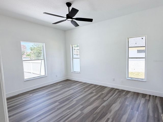 906 BERWICK DRIVE, Davenport, FL 33897