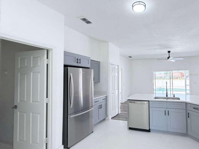 906 BERWICK DRIVE, Davenport, FL 33897