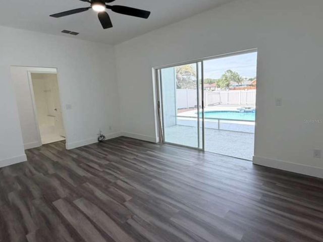 906 BERWICK DRIVE, Davenport, FL 33897