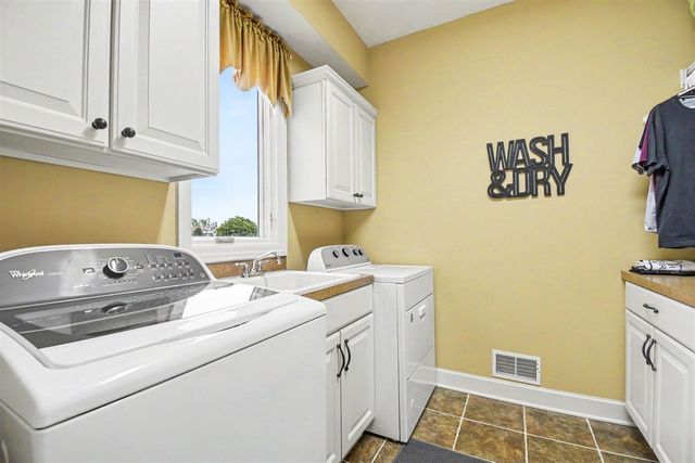 7844 Green Links Drive, Caledonia, MI 49316