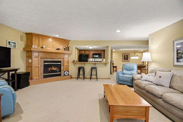 7844 Green Links Drive, Caledonia, MI 49316