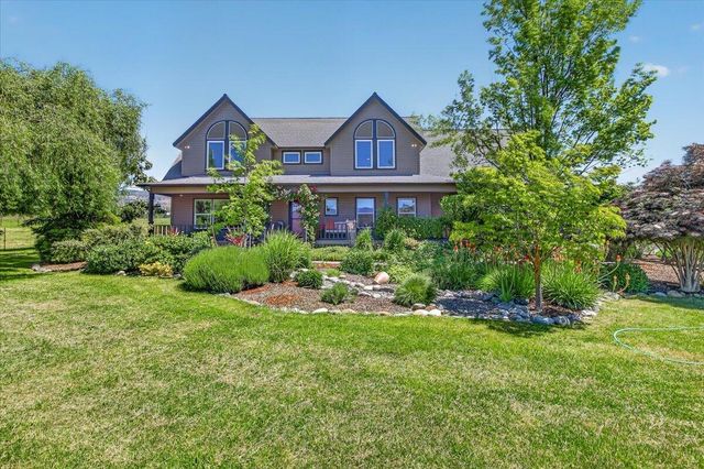 39 E Valley View Road, Ashland, OR 97520
