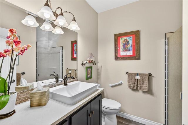 39 E Valley View Road, Ashland, OR 97520