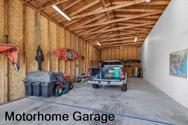 39 E Valley View Road, Ashland, OR 97520