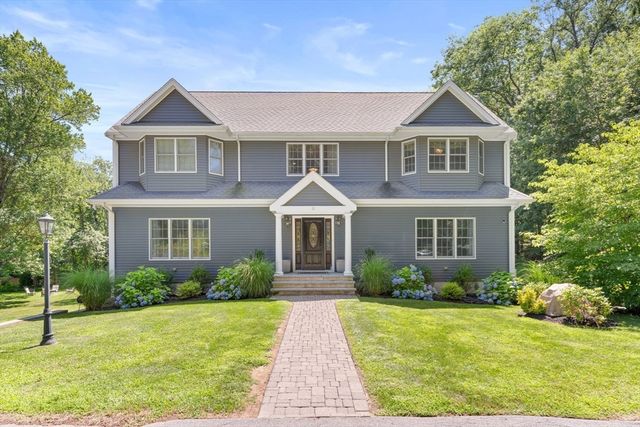 18 Crystal Hill Ter, Westwood, MA 02090