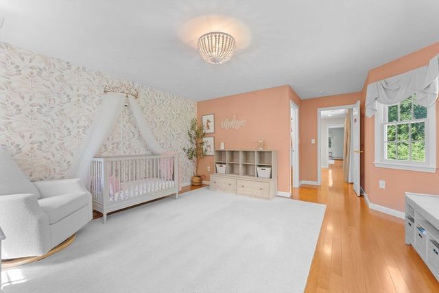 18 Crystal Hill Ter, Westwood, MA 02090