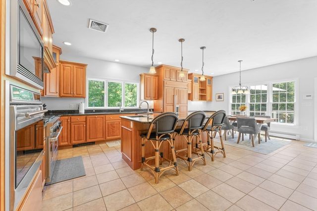 18 Crystal Hill Ter, Westwood, MA 02090