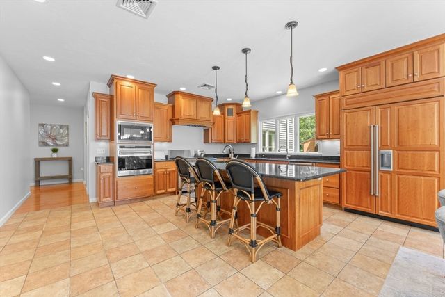 18 Crystal Hill Ter, Westwood, MA 02090