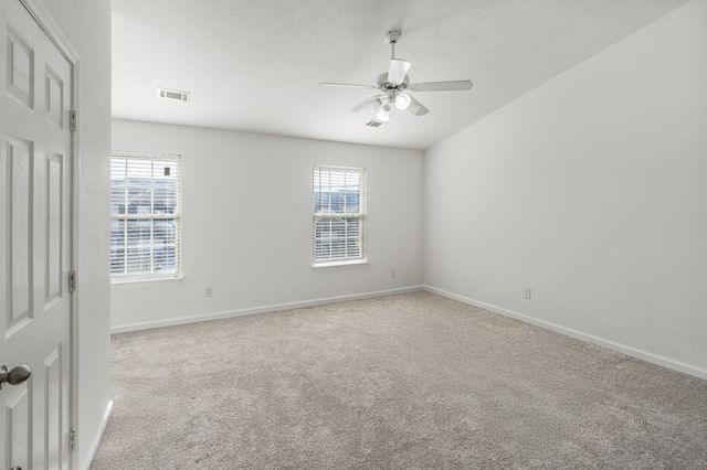 4016 George Buchanan Dr, La Vergne, TN 37086