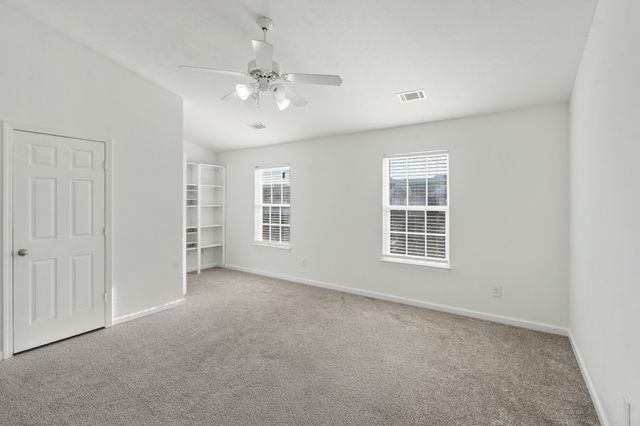 4016 George Buchanan Dr, La Vergne, TN 37086