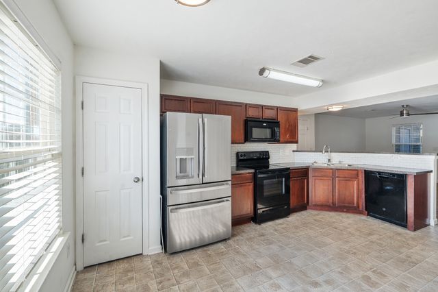 4016 George Buchanan Dr, La Vergne, TN 37086