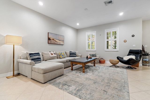 109 Glencullen Circle, Jupiter, FL 33458