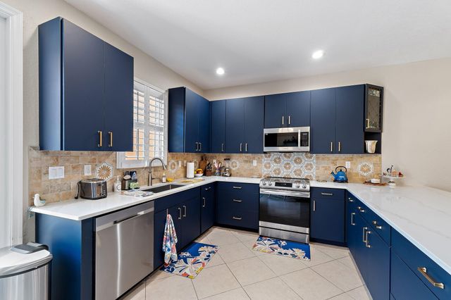 109 Glencullen Circle, Jupiter, FL 33458