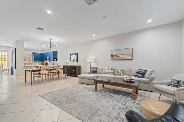 109 Glencullen Circle, Jupiter, FL 33458