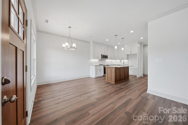4957 Southview Drive, Hickory, NC 28602