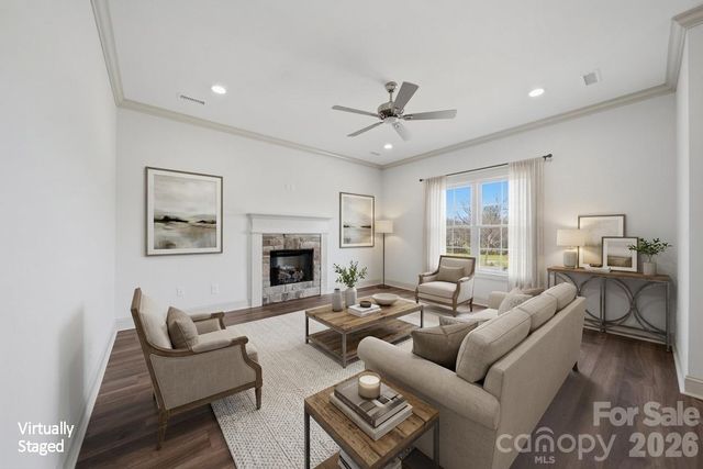 4957 Southview Drive, Hickory, NC 28602