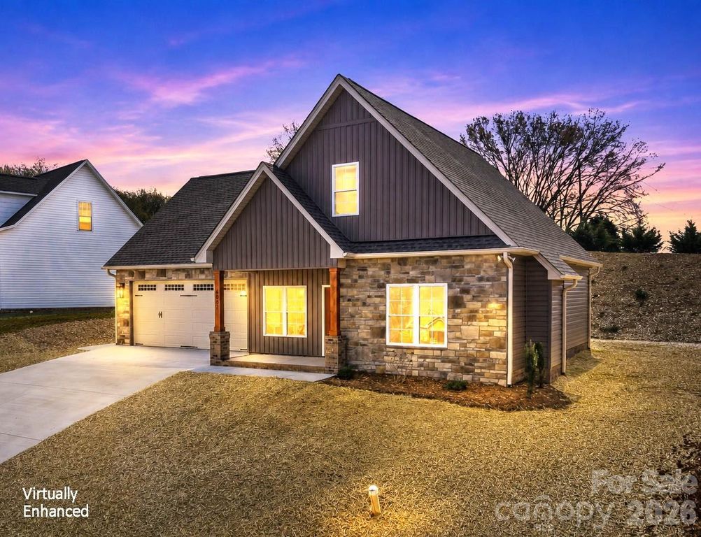 4957 Southview Drive, Hickory, NC 28602